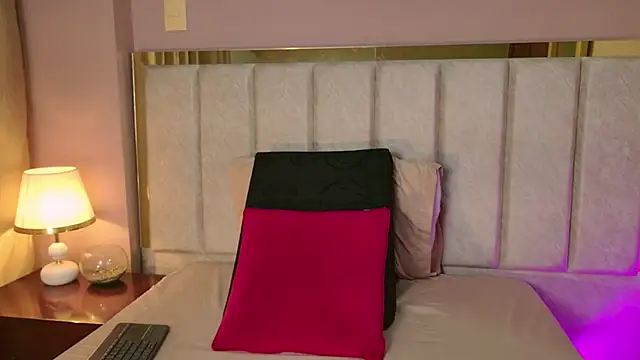 PaulinaSaint online show from February 2026 01:23:02 AM