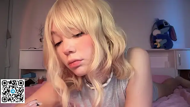 Mayal1na online show from December 2025 05:02:01 AM