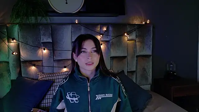 Miia Anderson online show from February 2026 11:32:02 AM