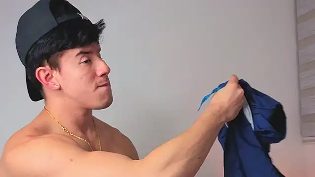 maxxcooper1 online show from January 2026 03:01:02 AM