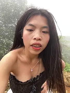 lux-su online show from April 2026 02:51:02 AM