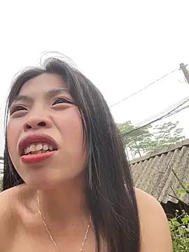 lux-su online show from April 2026 01:19:01 AM