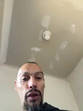 faces818 online show from March 2026 07:08:02 PM