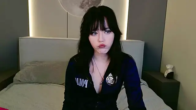 Ariel Morris online show from March 2026 08:36:02 PM