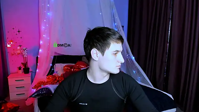 beauty liam online show from February 2026 08:49:02 PM