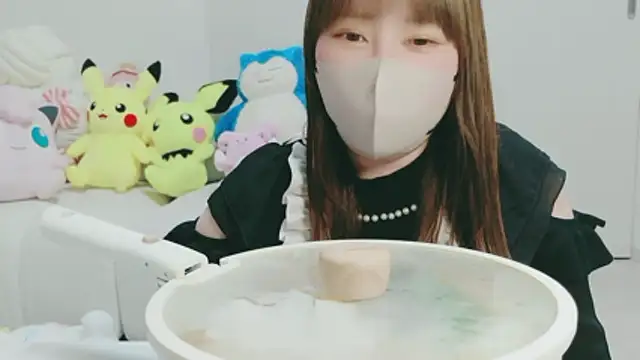 yuyuchan   online show from April 2026 10:03:01 AM