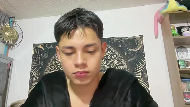 Snapshot of Andy_Belier23 chatting on June 2026 02:41:01 PM Andy Belier23 online show from June 2026 02:41:01 PM