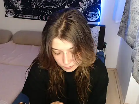 AlienforTwenty online show from January 2026 11:26:01 AM