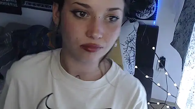 AlienforTwenty online show from March 2026 12:23:02 PM