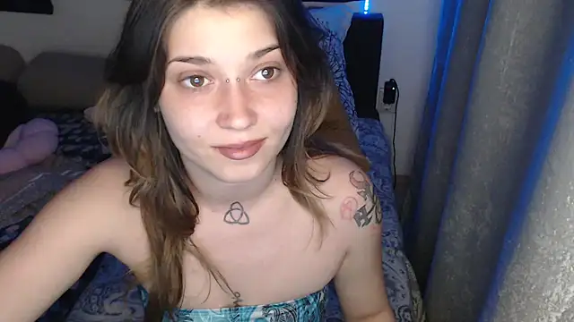 AlienforTwenty online show from April 2026 06:52:01 PM