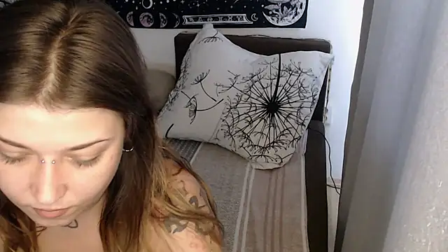 AlienforTwenty online show from July 2026 09:23:01 AM
