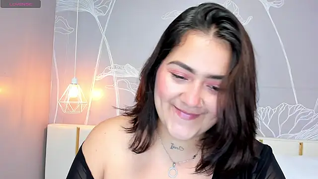 Snapshot of beautifulgirl4u_ chatting on May 2026 09:21:01 PM beautifulgirl4u online show from May 2026 09:21:01 PM