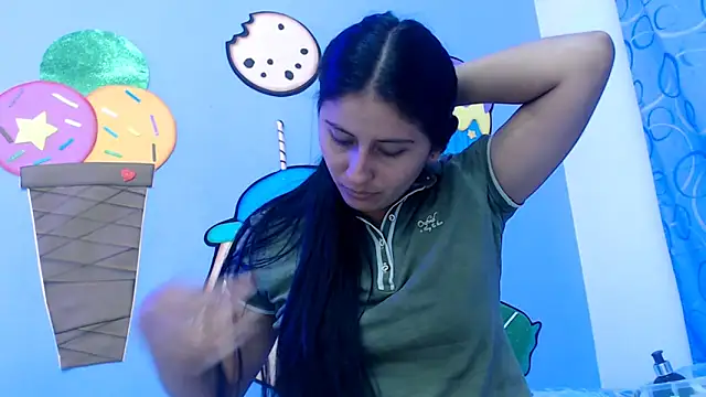 NOVAHOT98 online show from February 2026 07:33:02 PM