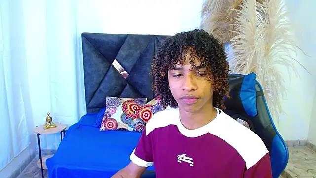 angelll18  online show from March 2026 08:34:01 PM