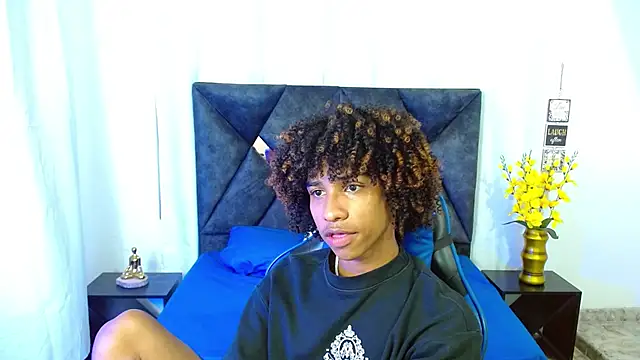 angelll18  online show from July 2026 09:02:01 PM