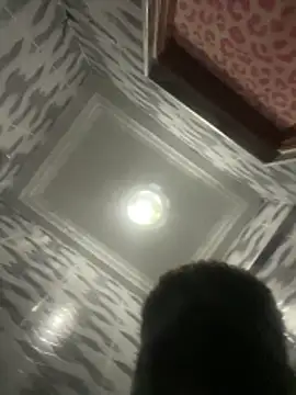 melaninpoppop online show from December 2025 01:22:02 AM