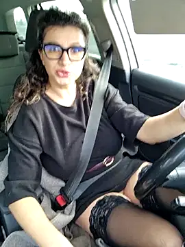 Snapshot of MiraBennet chatting on January 2026 08:30:01 AM MiraBennet online show from January 2026 08:30:01 AM