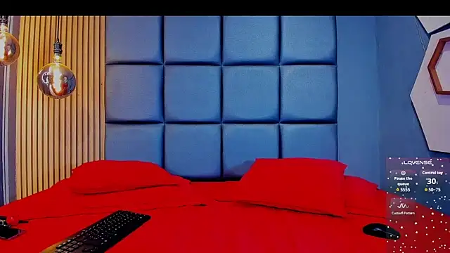 PAMELA-SMIITH online show from February 2026 12:50:02 PM