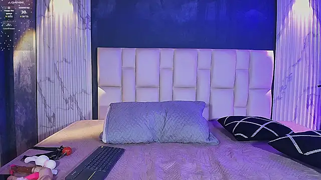 PAMELA-SMIITH online show from February 2026 12:39:02 PM