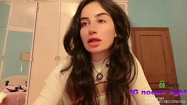 Snapshot of DeaAthena chatting on February 2026 04:59:02 PM DeaAthena online show from February 2026 04:59:02 PM