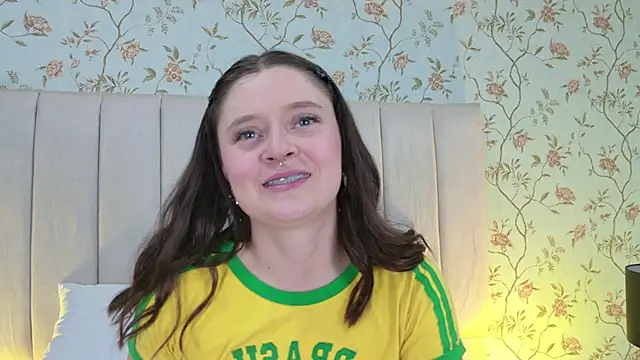 Carrie GB online show from April 2026 01:16:01 PM