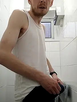 CrookedBunk3527 online show from December 2025 09:35:02 AM