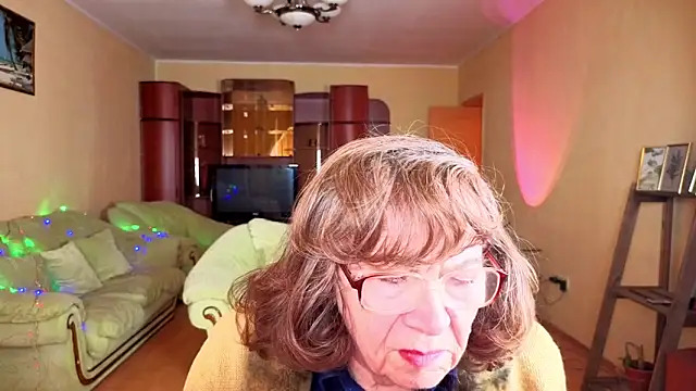 Betty Bricks online show from December 2025 09:28:02 AM