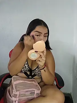 Mia em online show from April 2026 06:23:01 PM