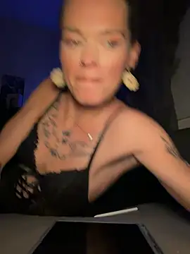 vinique99 online show from February 2026 12:07:01 AM