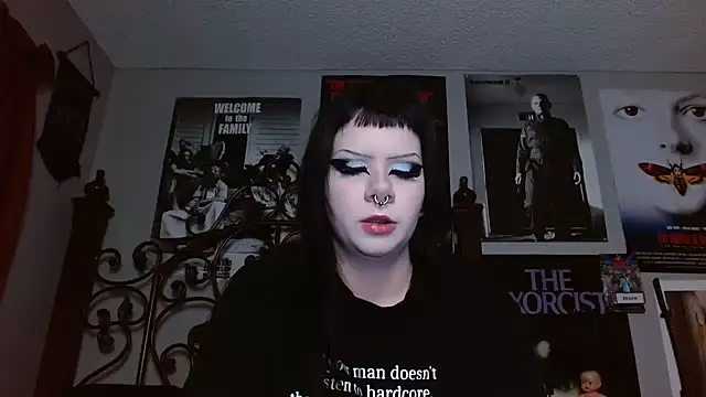 Snapshot of Bettieee_Agura chatting on March 2026 11:00:01 PM Bettieee Agura online show from March 2026 11:00:01 PM