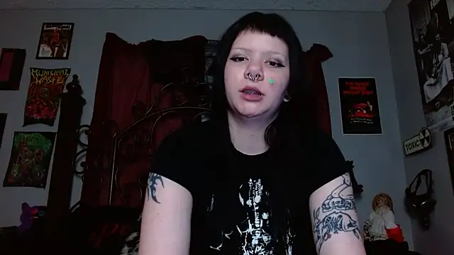 Snapshot of Bettieee_Agura chatting on March 2026 01:43:02 AM Bettieee Agura online show from March 2026 01:43:02 AM