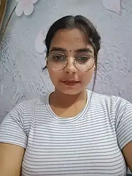 Snapshot of Himani_0122 chatting on June 2026 04:46:01 AM Himani 0122 online show from June 2026 04:46:01 AM