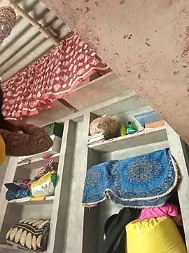 Shreya pandit online show from April 2026 04:56:01 AM