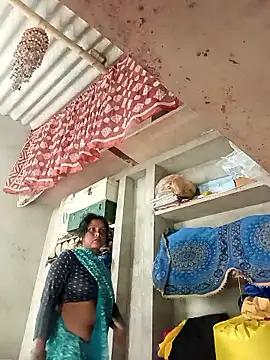 Shreya pandit online show from April 2026 01:42:02 AM