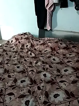 Pooja Love143 online show from February 2026 06:23:01 AM