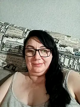 MariSwan222 online show from June 2026 08:43:02 PM