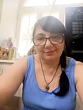 MariSwan222 online show from July 2026 01:41:02 PM