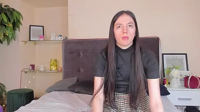 AdrianaCult online show from February 2026 06:23:01 AM