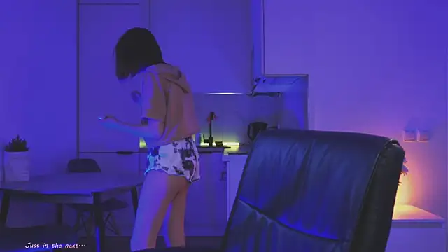 Leyla crsh online show from April 2026 05:12:02 AM