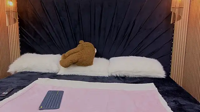 Megan-Horney- online show from April 2026 01:49:01 PM