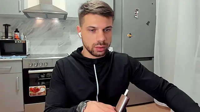 Tony Wolf online show from February 2026 09:32:02 PM