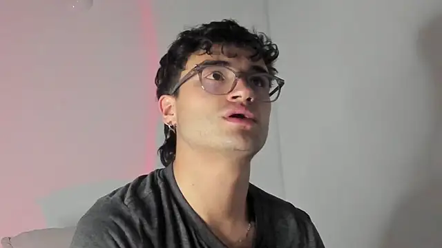 charlie dicker online show from February 2026 01:04:01 AM