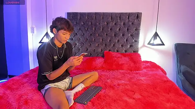 Snapshot of im_ralff chatting on December 2025 08:15:02 PM im ralff online show from December 2025 08:15:02 PM