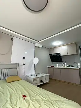 ccyun666 online show from April 2026 12:45:01 AM