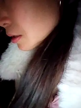 Girl cutee online show from February 2026 09:42:01 PM