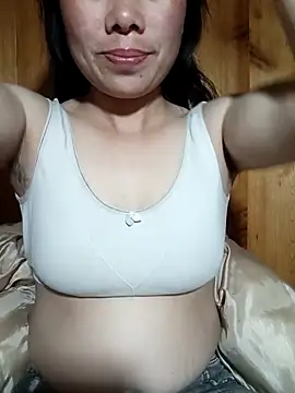 Chloe-ee online show from February 2026 09:57:02 AM