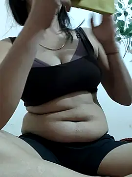 mayrakhan11 online show from February 2026 05:46:02 PM