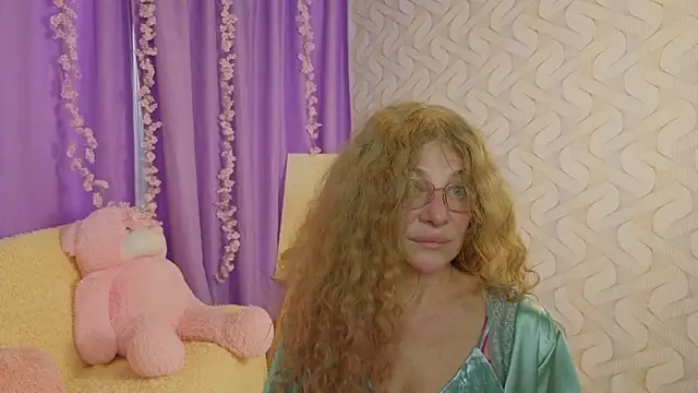 EvaTemptt online show from February 2026 03:13:02 PM