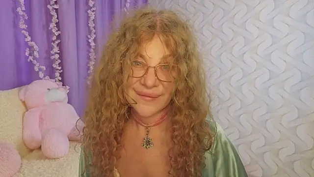 EvaTemptt online show from February 2026 03:32:01 PM