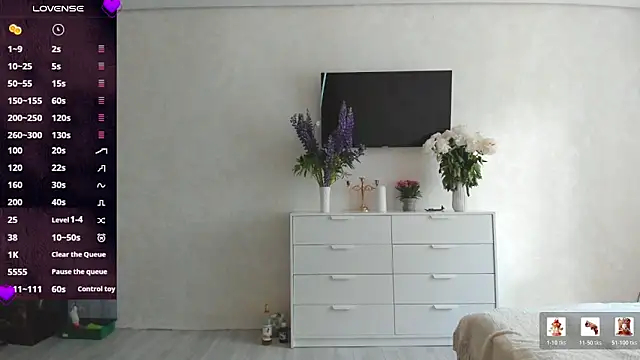 Snapshot of Roxi_Joy chatting on June 2026 08:49:02 AM Roxi Joy online show from June 2026 08:49:02 AM